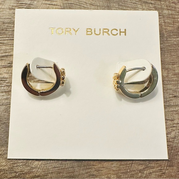 New Auth TORY BURCH ICON HUGGIE EARRINGS in Gold on TB Earring Card - Picture 4 of 12